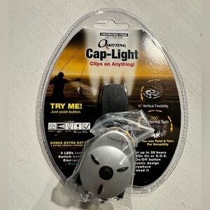 Quarrow Cap-Light